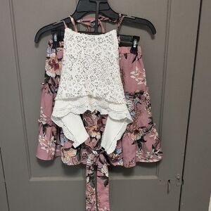 SHEIN Pink and White Floral Lace Top